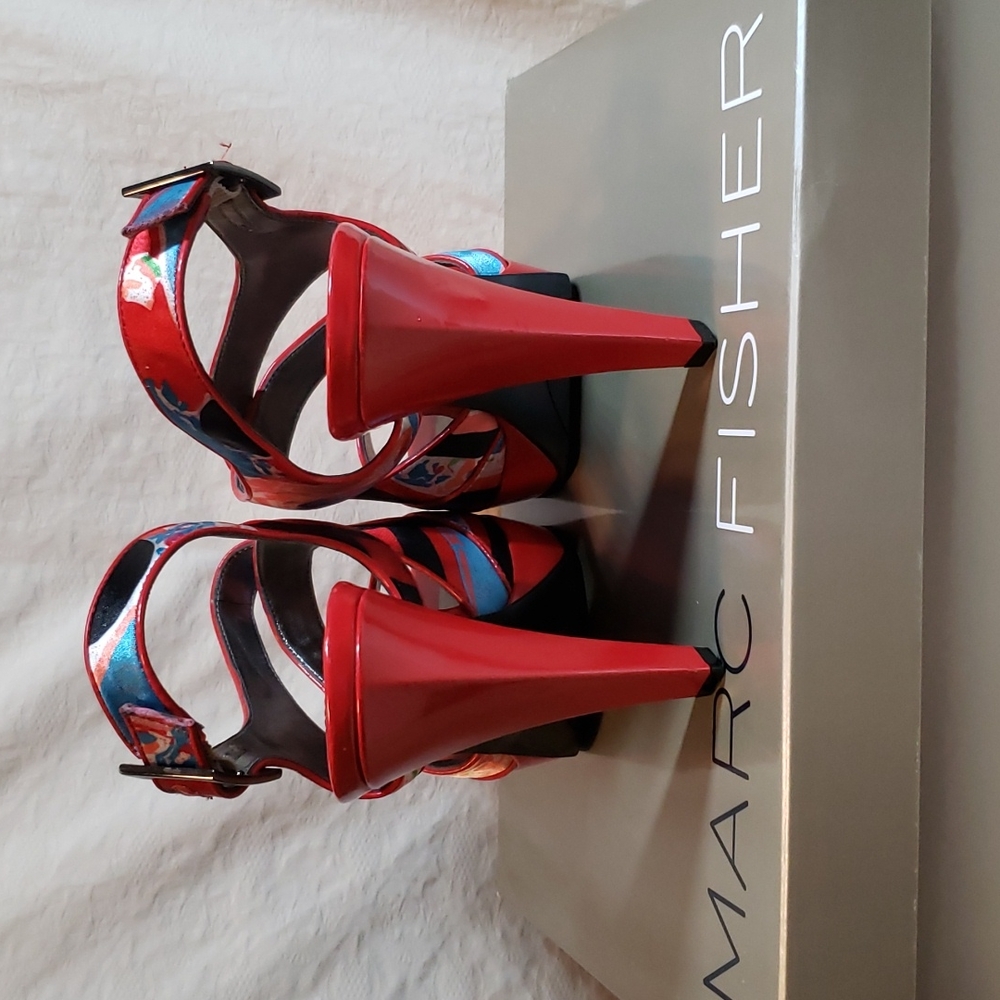 Marc Fisher Red Patent Leather/Floral Fabric Stiletto Sandals Sz 8 - Picture 4 of 11